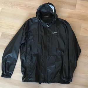 Columbia Packable Nylon rain coat